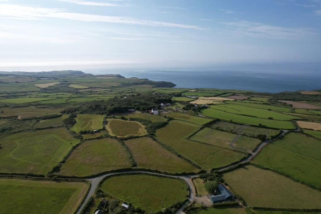 The Dairy @ Trefechan Wen Villa Goodwick Exterior photo