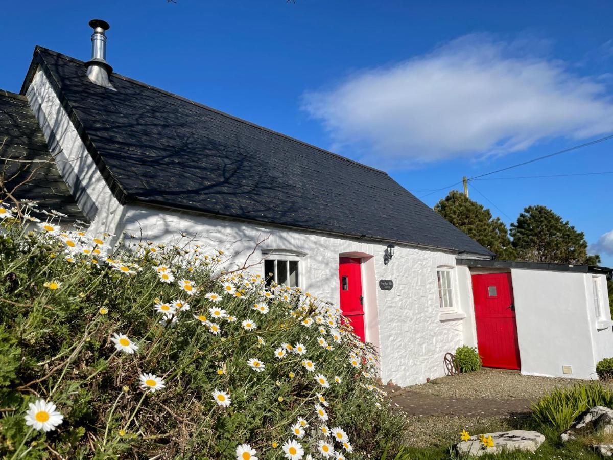 The Dairy @ Trefechan Wen Villa Goodwick Exterior photo